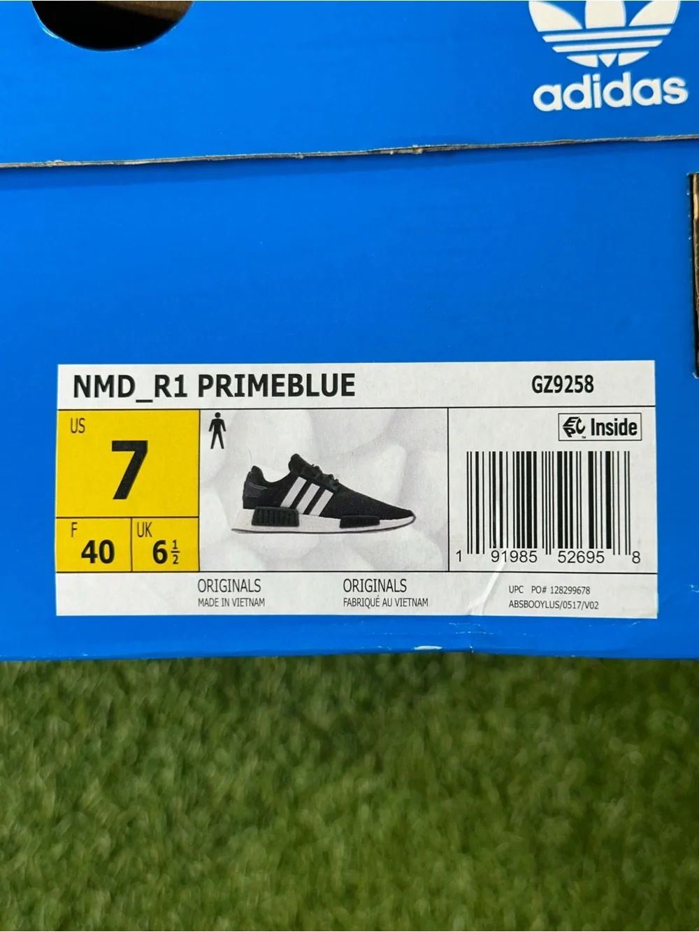 ADIDAS ORIGINALES NMD_R1 PRIMEBLUE ,SIZE 7 MENS, BRAND NEW